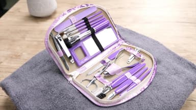 Wellys 18 Pieces Manicure Set, Purple