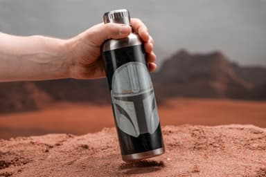 Play Mandalorian vandflaske i metal 500ml